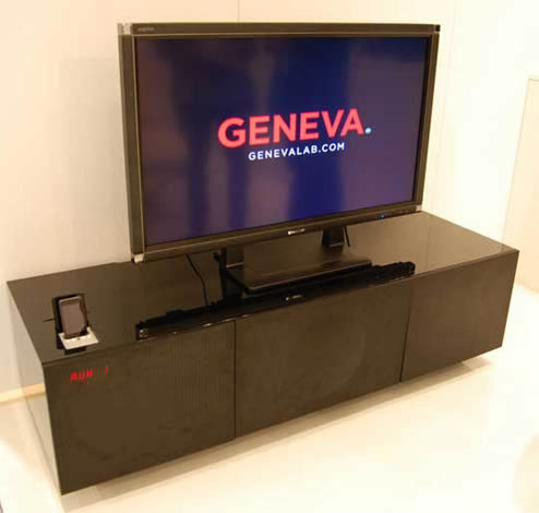 Geneva Lab presenta un prototipo de media center con dock para iPod