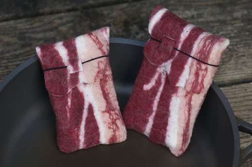 Una funda que disfraza a tu iPhone o iPod de bacon