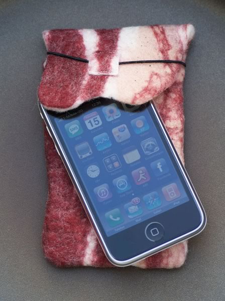 Una funda que disfraza a tu iPhone o iPod de bacon