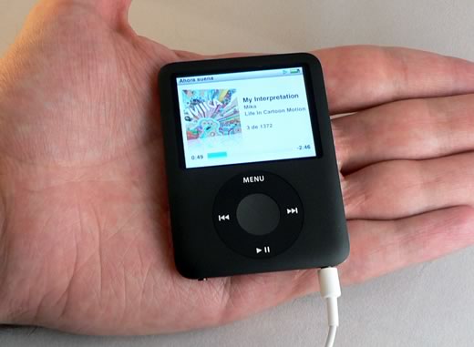 iPod nano en la mano