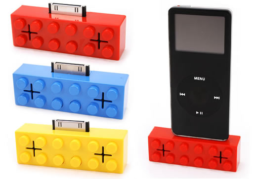 Mini altavoces para iPod con forma de Lego